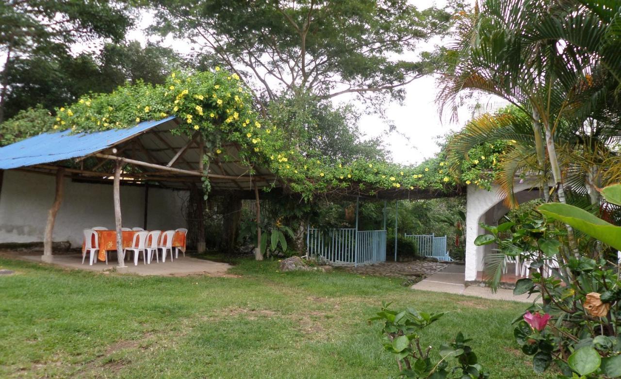 Centro Recreacional Villa Clarita Rivera Buitenkant foto